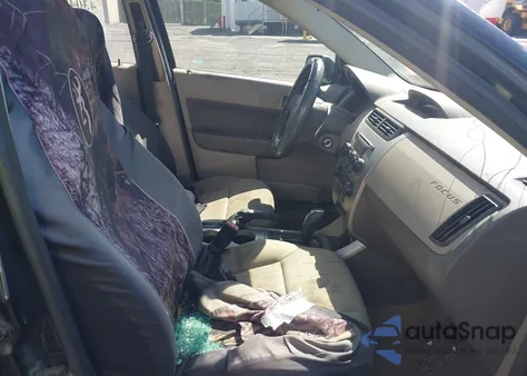 2009 Ford Focus Se z USA, uszkodzony, nr VIN 1FAHP35N29W127773